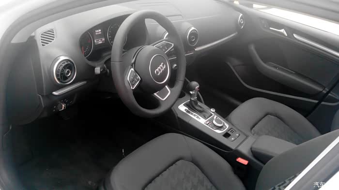 【图】小三到位,必须要宠,冰川白小三作业~~~_奥迪a3论坛_汽车之家