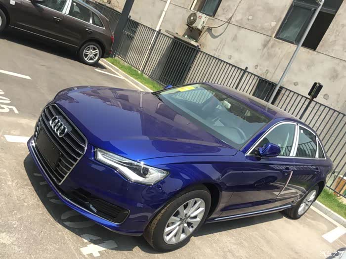 娶你只为你那身与众不同的着色奥迪a6l探索蓝提车