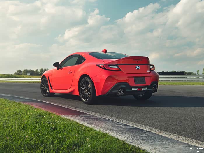 花头车讯平民超跑丰田86重返战场排放受限能否再登巅峰