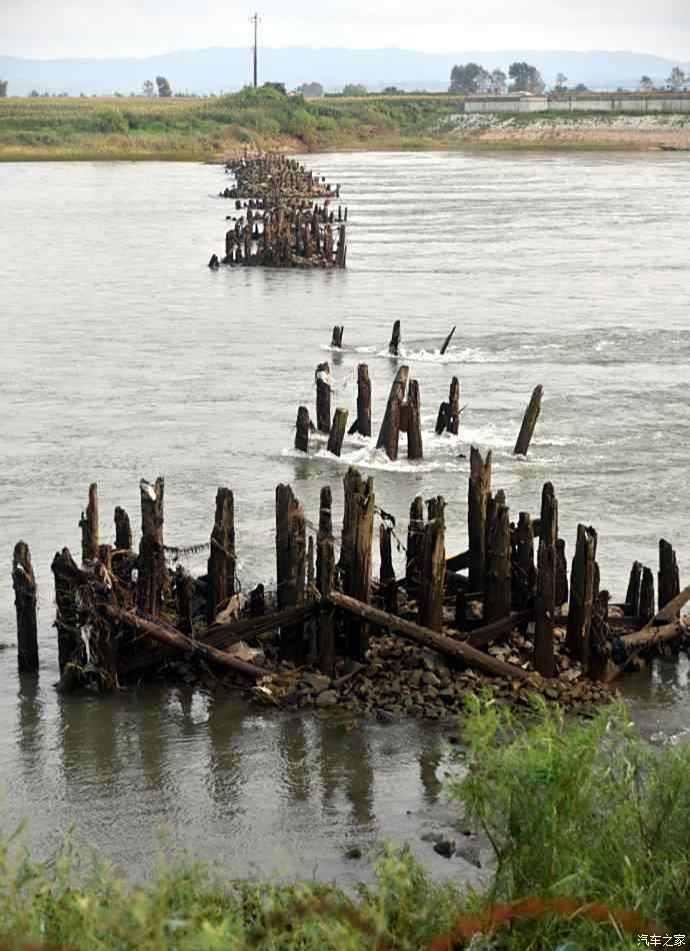 銘記歷史鴨綠江浮橋遺址