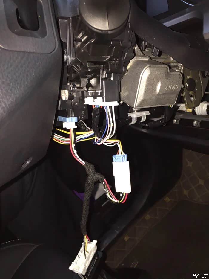 不破线对接 下面那个黑粗线就负责连接obd接口,控制模块折叠后视镜