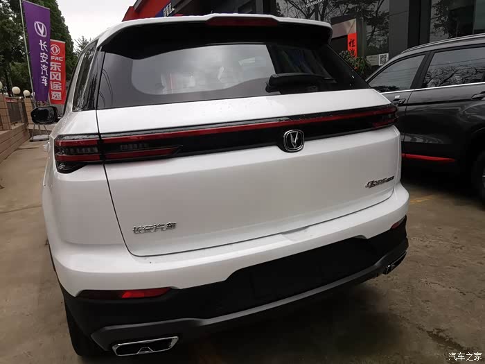 【图】青春飞扬,赏析魅力四射的白色cs55plus蓝鲸版_长安cs55plus论坛