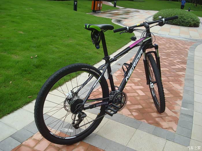 购美利达破风山地车