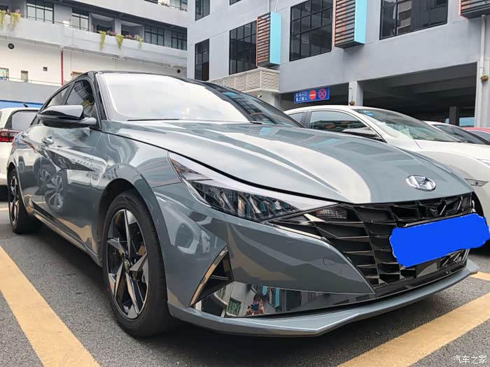 人生的第一辆车,太空灰颜色的伊兰特外观真的太赞了