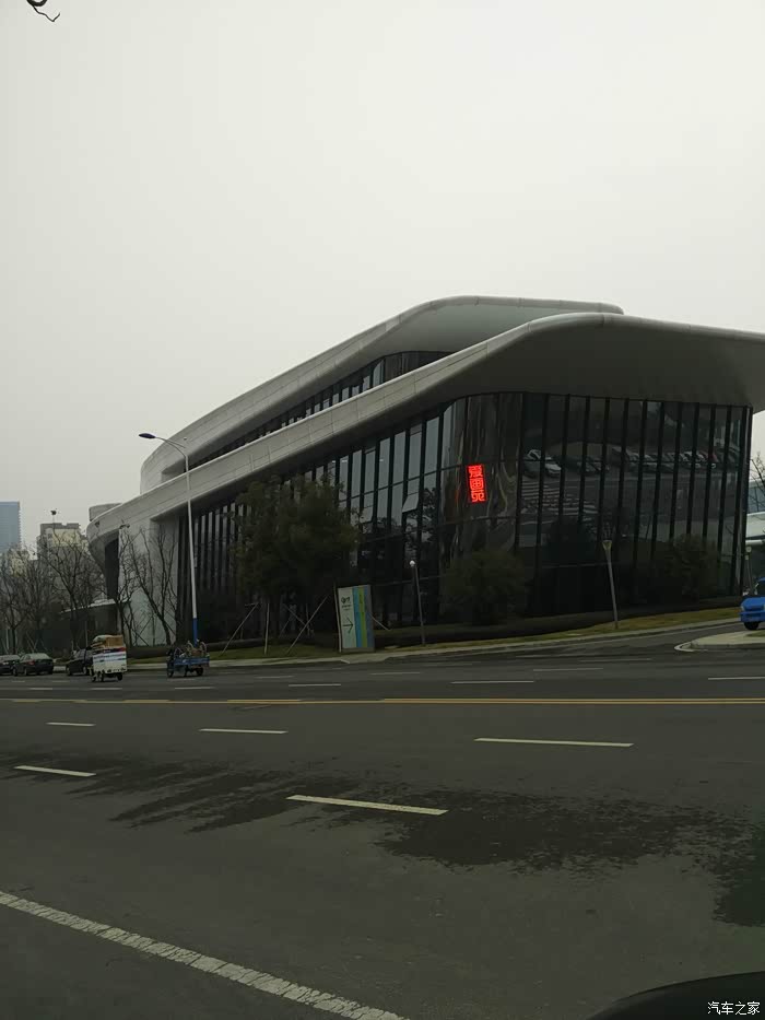 【无锡长安车友会】开着小逸祝贺新店开业