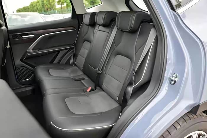 哈弗h6国潮版的内饰!