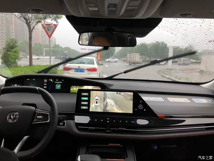 【图】uni-k,雨天为我护航～_长安uni-k论坛_汽车之家论坛