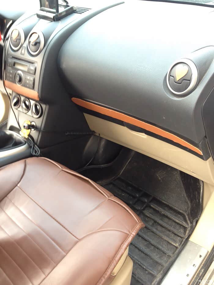 弱弱地问下:逍客空调滤芯在哪?