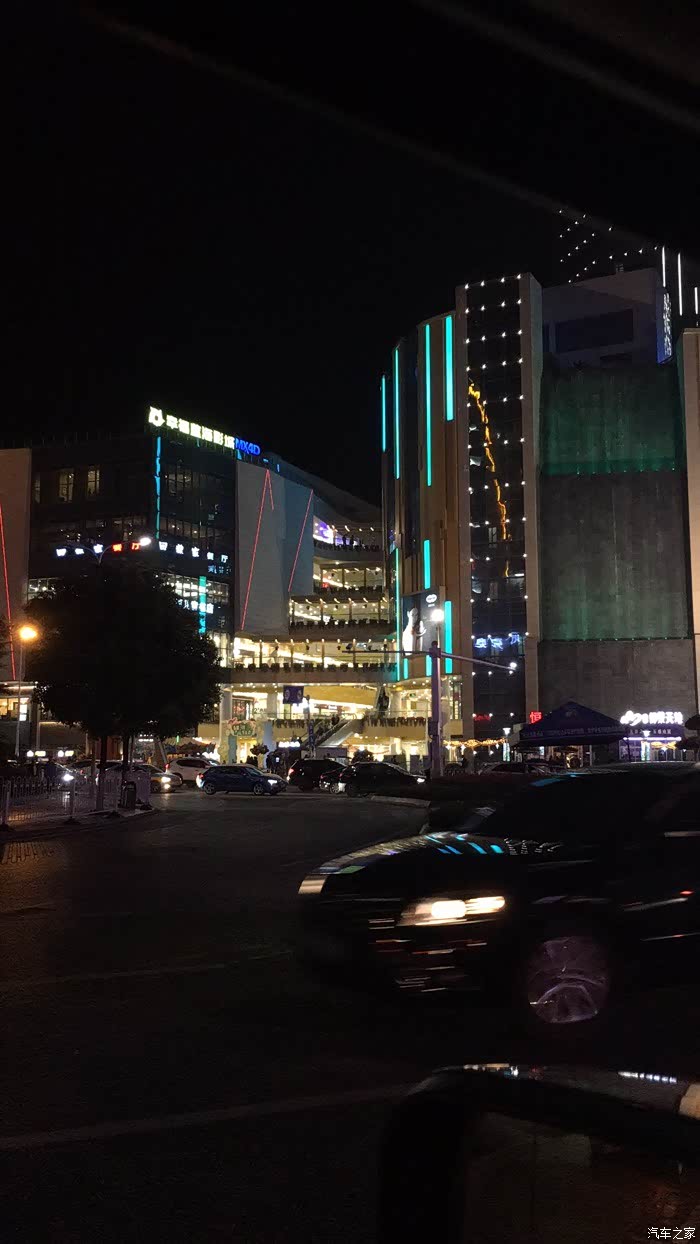 宜昌市开发区的水悦城!有大城市的感觉!