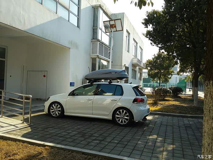 高尔夫车顶行李架