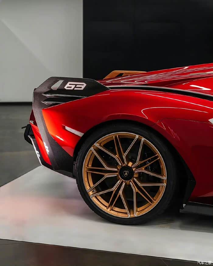 【图】兰博基尼 sián fkp 37 v12超级电容混动狂牛_精彩图集论坛