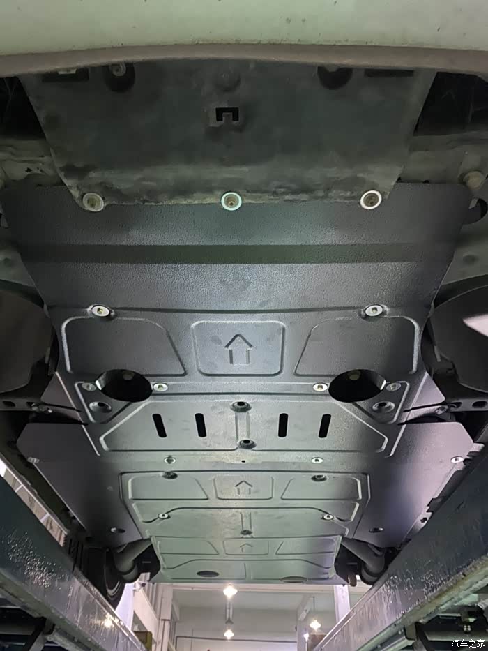 奔驰smart453底板作业