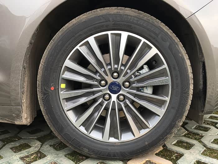 2017款蒙迪欧1.5t豪华版用车作业(多图),求精!