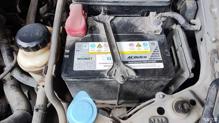 2013款别克凯越手动经典版电瓶用了8年另2个月