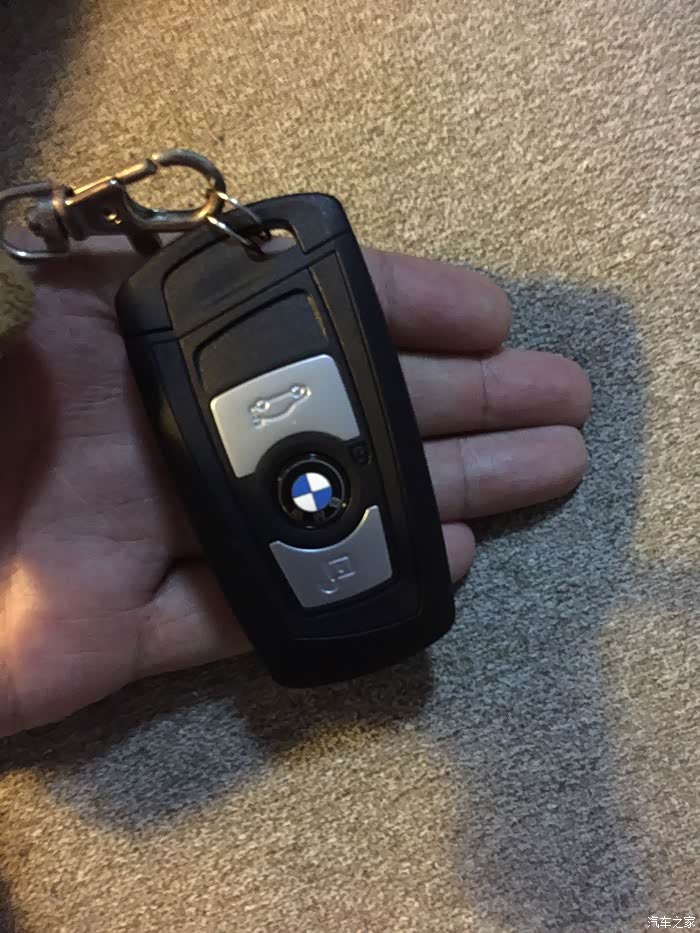 车钥匙拿出来给5毛们证明一下!