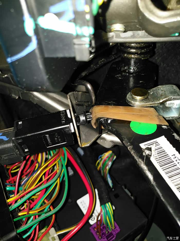 离合器太重,自己拆了回位弹簧.