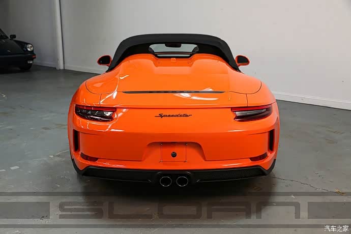 橙色风暴保时捷911speedster