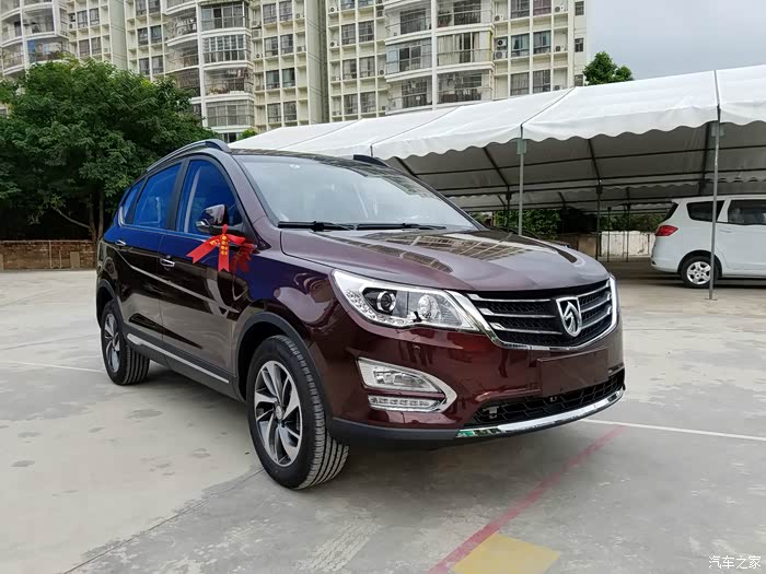 宝骏560垦尼亚红色会不会老气