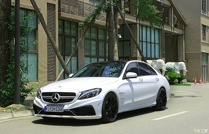 奔驰w205c200改装卡尔森包围作业