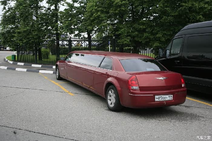 克莱斯勒加长版