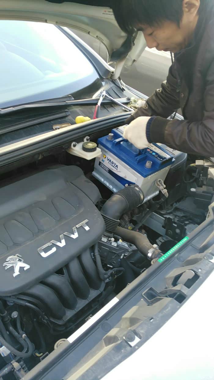 【图】今天换电瓶_标致408 gt论坛_汽车之家论坛