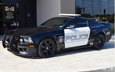 电影中路障 2007 mustang saleen s281