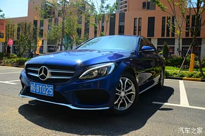 奔驰c180l宝蓝色提车作业