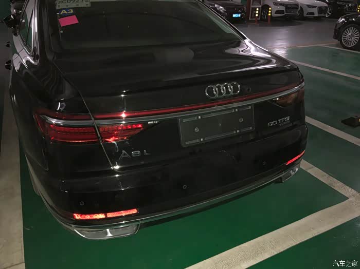 偶遇新款a8l随手拍几张