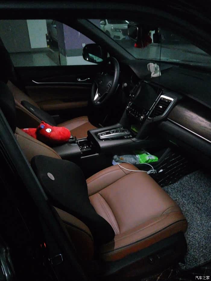 黑色urv次顶配作业shining