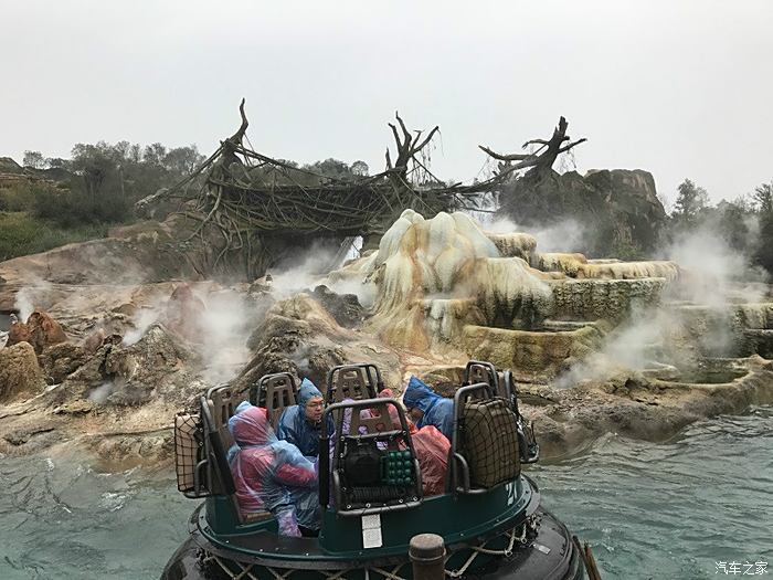 雷鳴山漂流