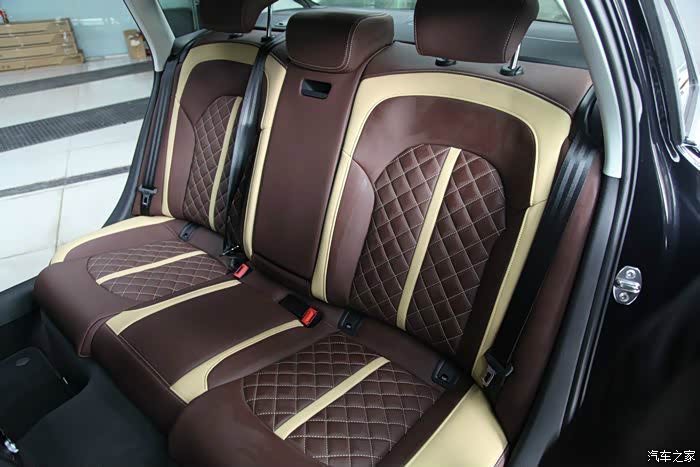 奥迪a6l米咖色真皮内饰改装作业