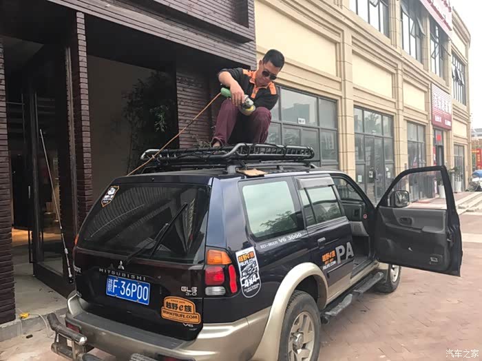 帕杰罗速跑加装行李架!感觉硬了!