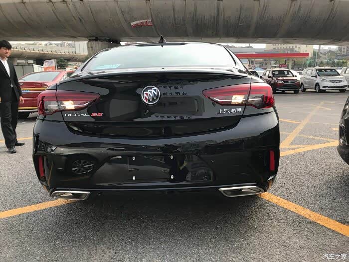 哪位车友提了黑色的君威gs发点实车图啊