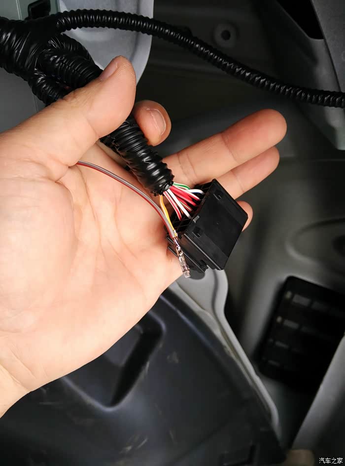 【图】给大家开开眼,看看h6c的音响功放总成_哈弗h6 coupe论坛_汽车之