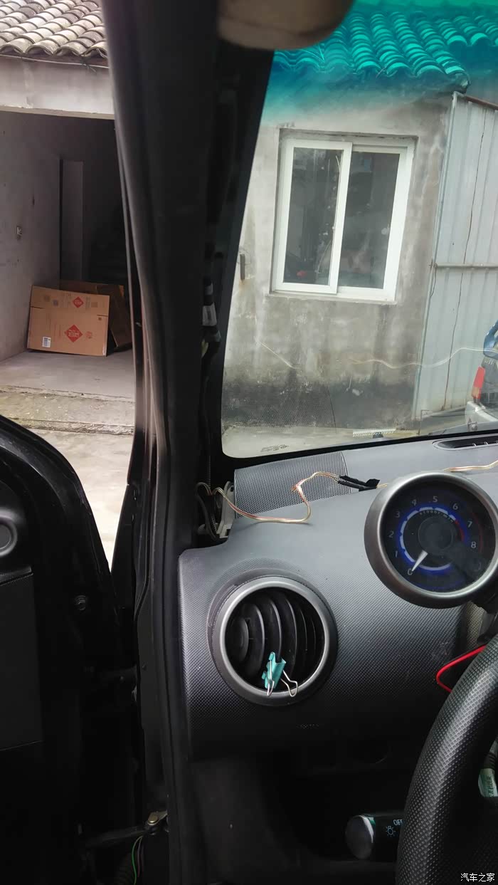 帮朋友的f0装倒车影像,大家可以参考,有不明白可以问我