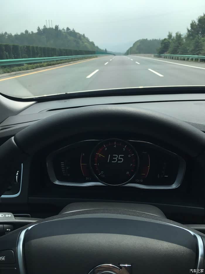 想问一下t4时速120公里大概发动机转速多少啊