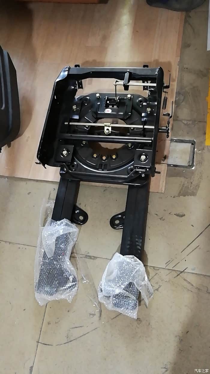 【图】改装滑轨旋转座椅_风行f600论坛_汽车之家论坛