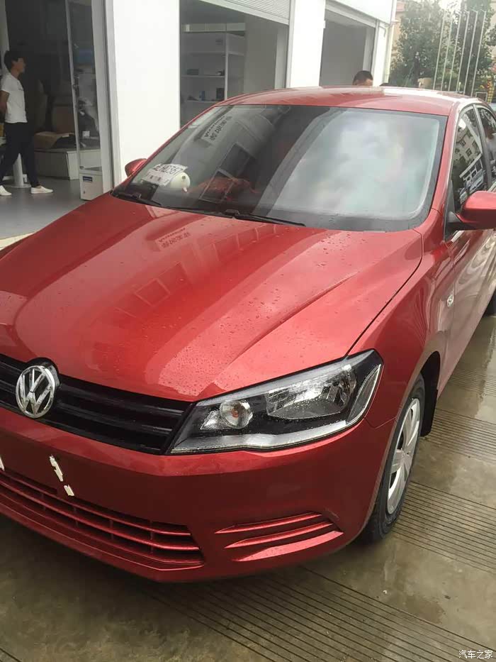 红色捷达提车作业