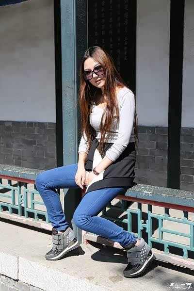 新狼自驾秦皇岛,顺便拍一套媳妇车模,大家多支持!