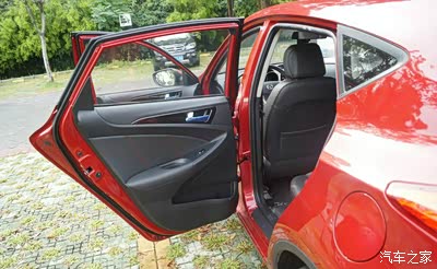 后门门板样式又显有点呆板