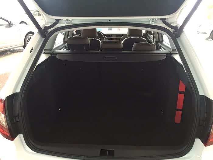 体验tsi280豪华版明锐旅行车