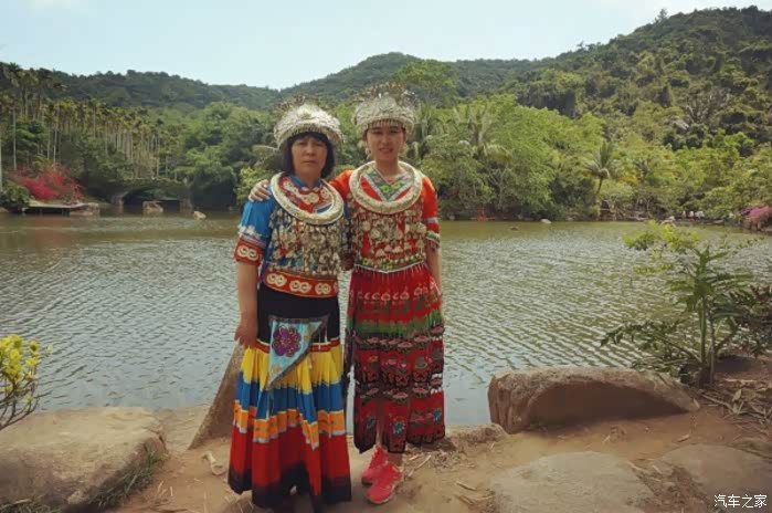 带上父母家族出游我们在三亚拍婚纱照美好回忆在三亚的海阔天