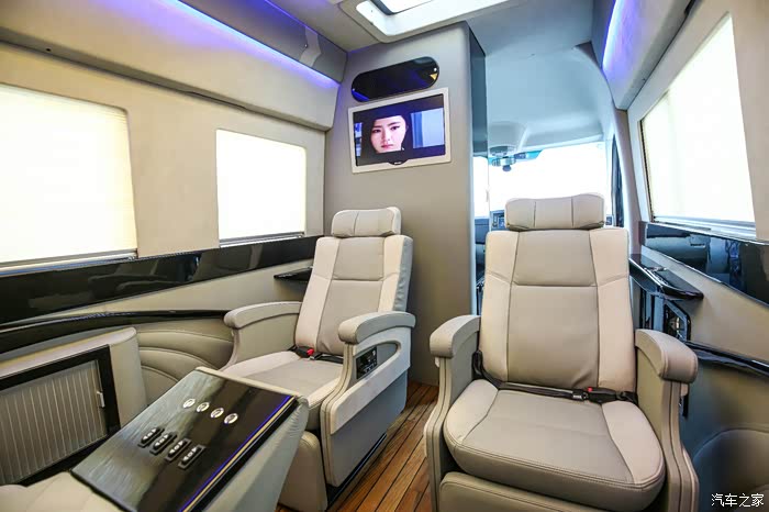 不停折腾凌特9座车2万公里使用报告以及内饰大改造