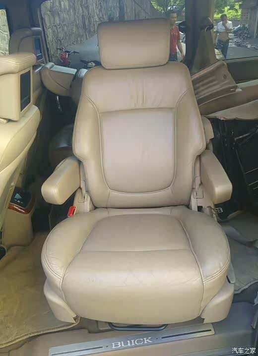 【图】收2个陆尊中排座椅_别克gl8论坛_汽车之家论坛
