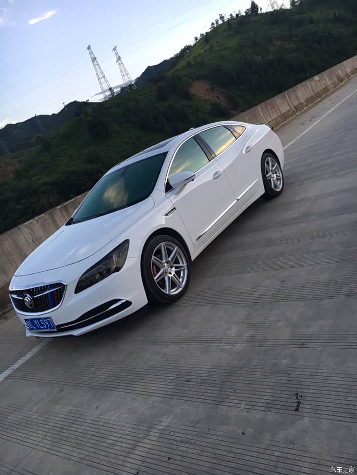 新君越换19寸锻造轮毂作业内有媳妇当车模大片