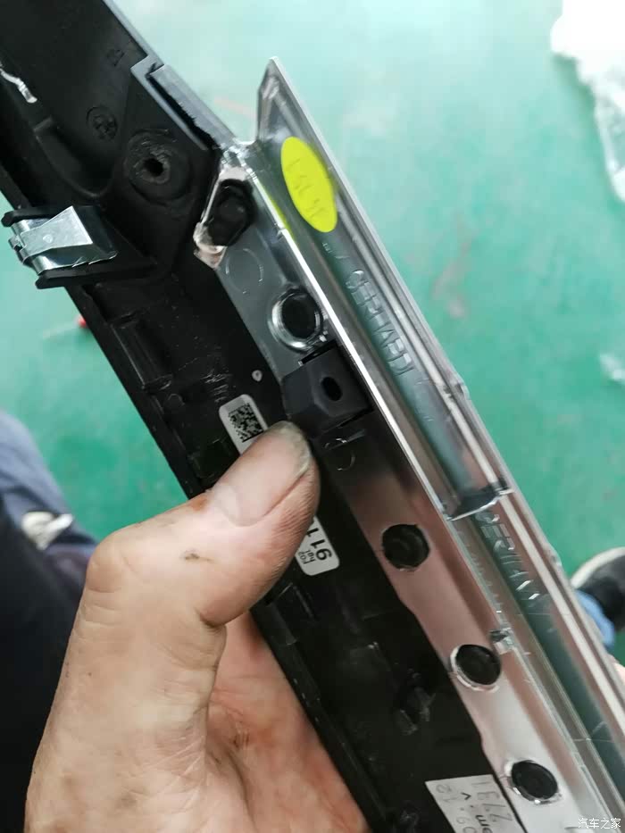 宝马740后门拆解功略