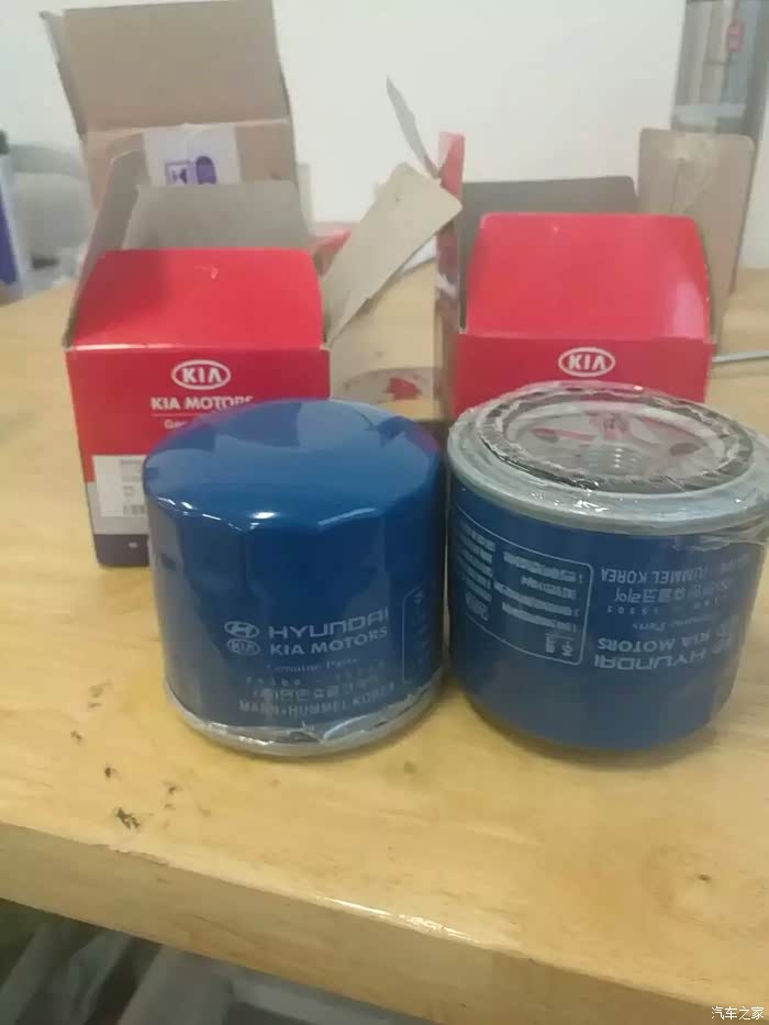 看了下机油格,现代起亚原厂的摩比斯.和原车上的那个一模一样.