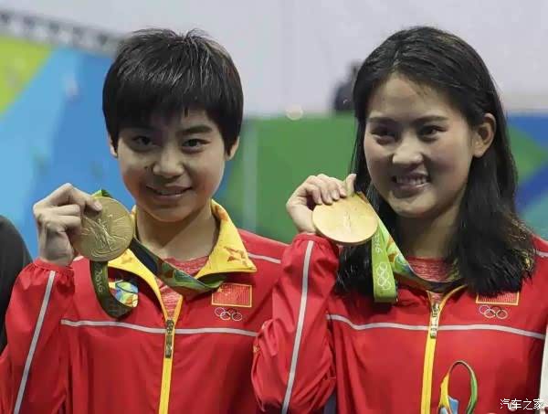 2016里约奥运会跳水女子双人十米跳台中国组合陈若琳/刘蕙瑕夺冠