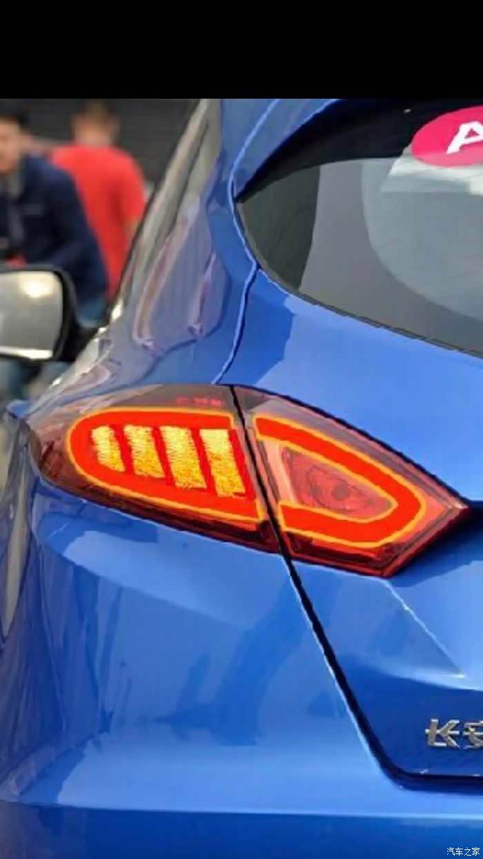 逸宝宝的原车装饰三角尾灯升级真实体爆闪领航灯
