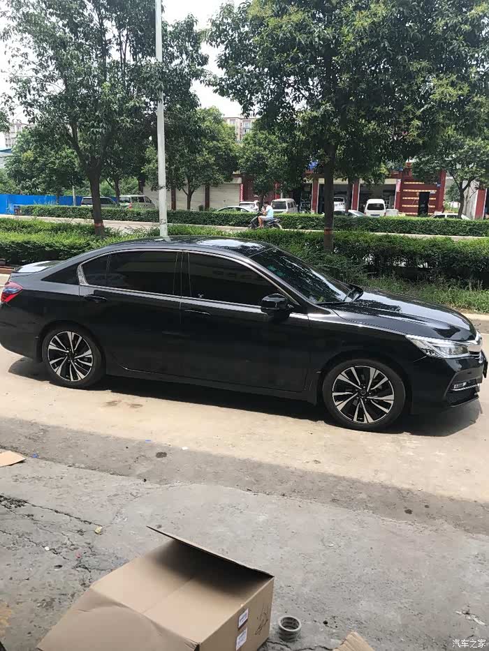 九代雅阁继续折腾,升级18寸混动轮毂